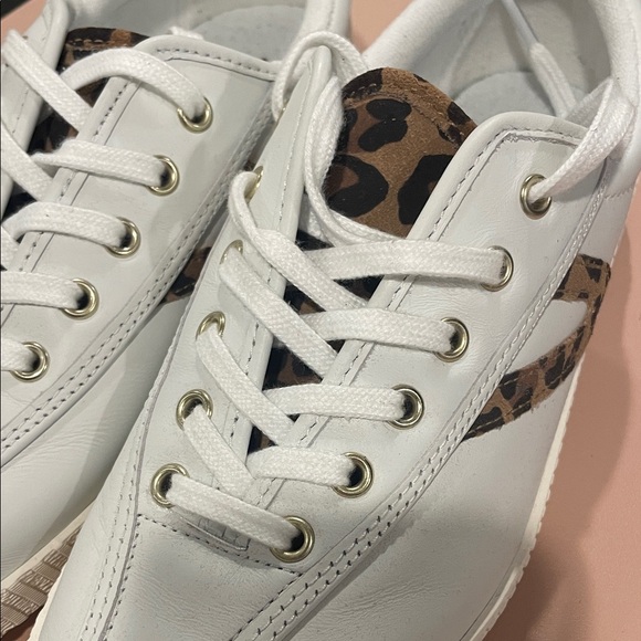 NWOT Tretorn White Leather Sneakers with Leopard Accent - Picture 5 of 5